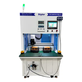 七軸點(diǎn)焊機(jī)